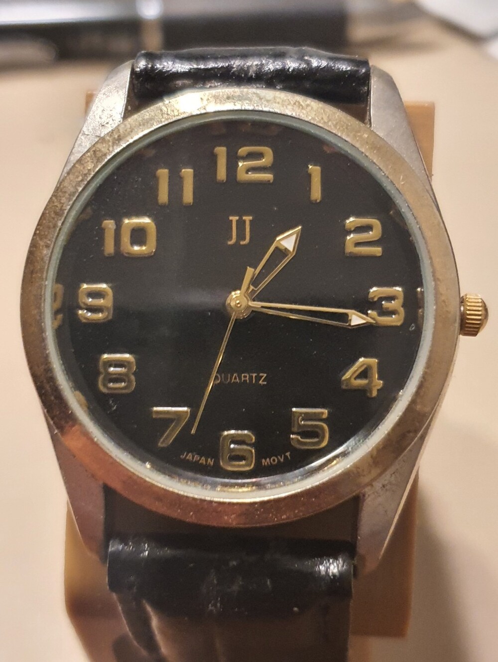 10/$20 JJ Silver/Black Leather Men's Watch